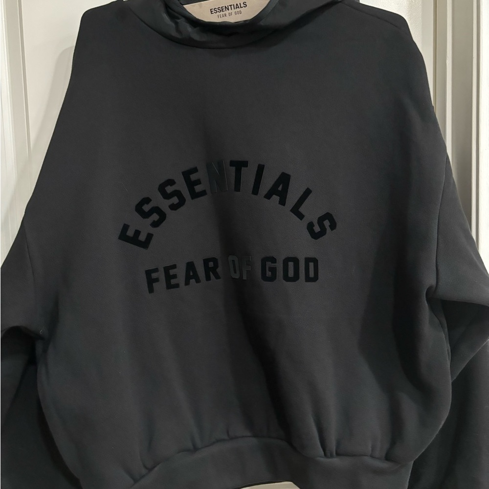 BRAND NEW FOG ESSENTIALS Hoodie New Season!